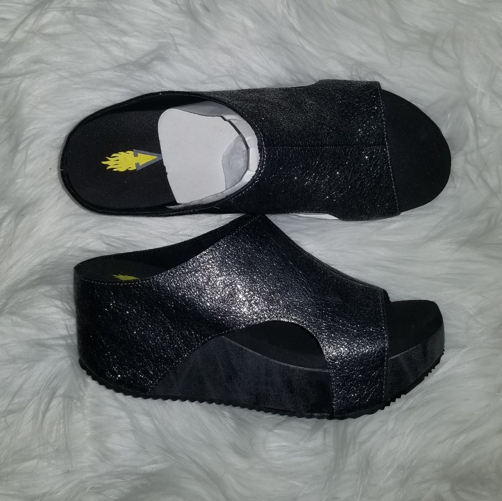 Volatile Pewter Platform Wedges